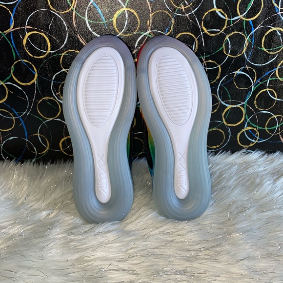 Nike Air Max 720 "Be True" - Picture 5 of 6